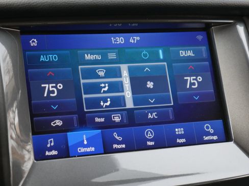 Certified 2019 Ford Ranger Lariat w/ Equipment Group 501A Mid image 12