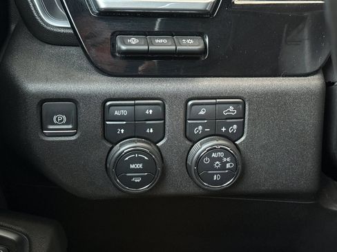 Used 2024 Chevrolet Silverado 3500 High Country w/ High Country Premium Package AWD/4WD image 38