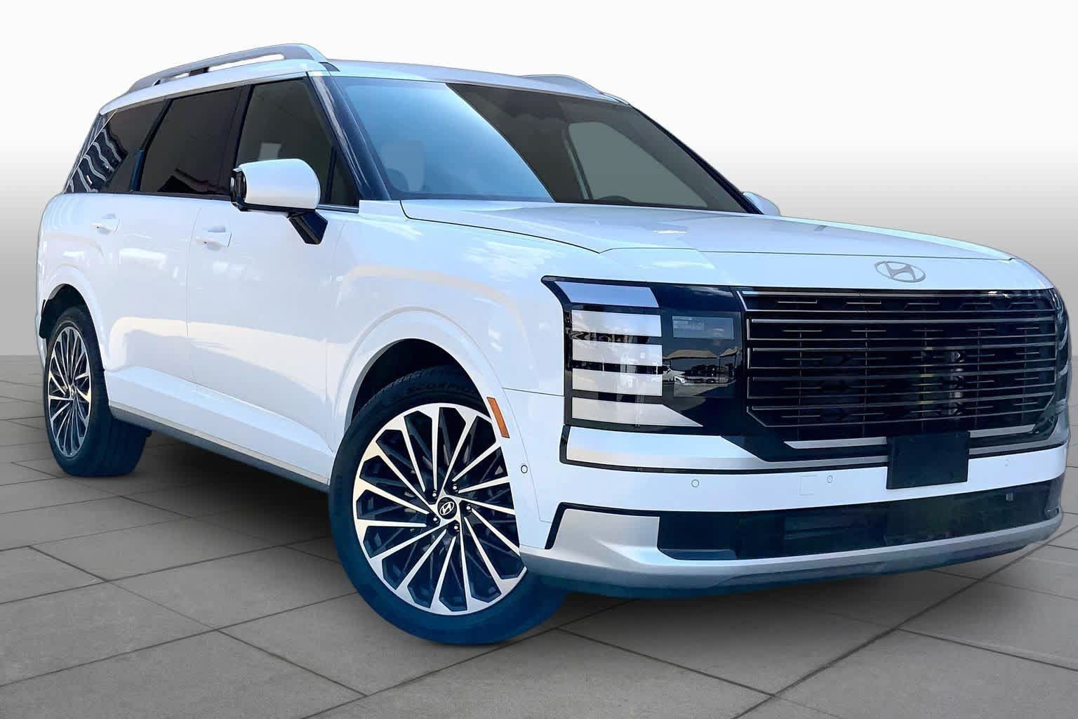 Used 2026 Hyundai Palisade Calligraphy AWD/4WD image 3