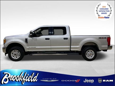 Used 2017 Ford F250 XLT AWD/4WD image 5