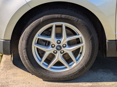 Used 2021 Ford Edge SEL w/ Convenience Package image 10