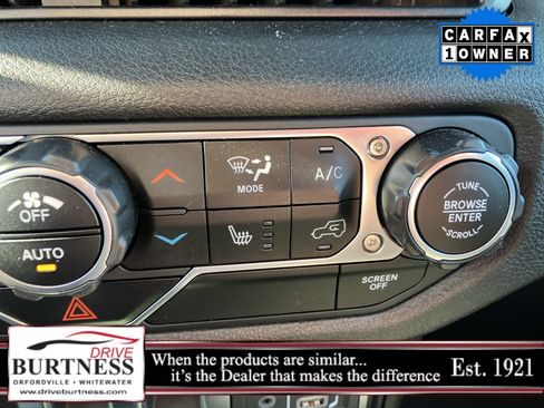 Used 2024 Jeep Wrangler Willys image 27