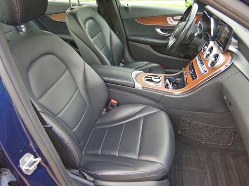 Used 2019 Mercedes-Benz C 300 4MATIC Sedan image 8