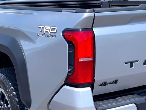 Used 2024 Toyota Tacoma TRD Off-Road AWD/4WD image 29