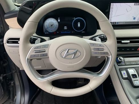 Used 2024 Hyundai Palisade Limited AWD/4WD image 23
