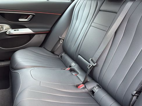 New 2026 Mercedes-Benz E 350 4MATIC Sedan image 30