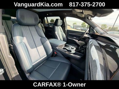 Used 2025 Cadillac Escalade IQ Luxury 2 w/ LPO, Premium Carpet Package AWD/4WD image 29