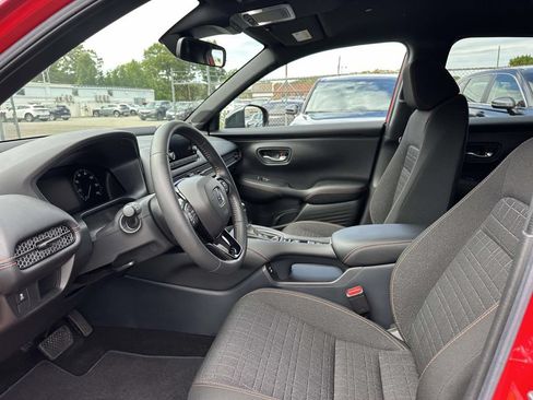 Used 2024 Honda HR-V Sport image 12