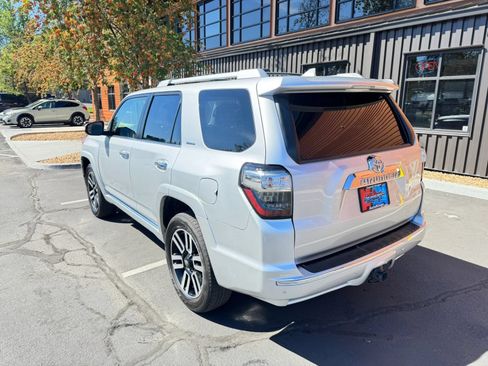 Used 2018 Toyota 4Runner Limited AWD/4WD image 3