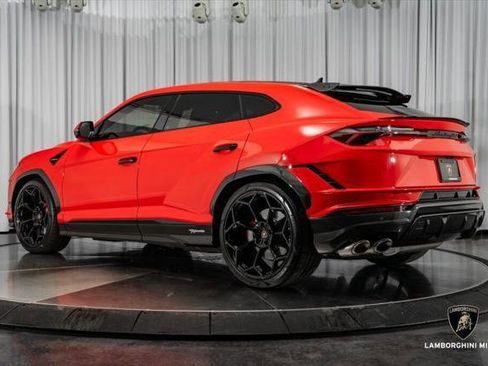Used 2023 Lamborghini Urus Performante AWD/4WD image 19