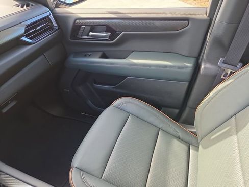 New 2026 GMC Yukon XL AT4 w/ Premium Trailering Package image 15