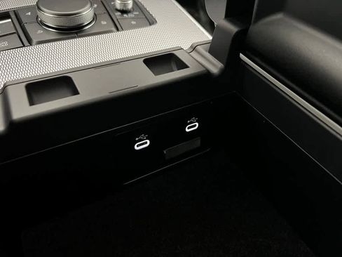 Used 2025 MAZDA CX-90 3.3 Turbo w/ Preferred Package image 34