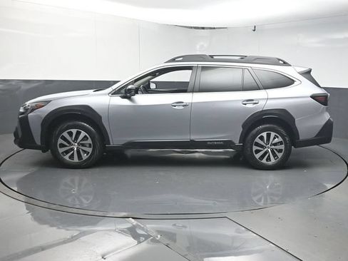 Certified 2024 Subaru Outback Premium AWD/4WD image 5