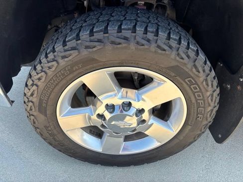 Used 2019 Chevrolet Silverado 2500 LTZ w/ Vortec Plus Package AWD/4WD image 42
