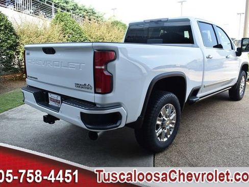 New 2026 Chevrolet Silverado 2500 High Country w/ High Country Premium Package AWD/4WD image 10