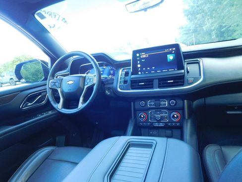 Certified 2022 Chevrolet Tahoe High Country AWD/4WD image 3