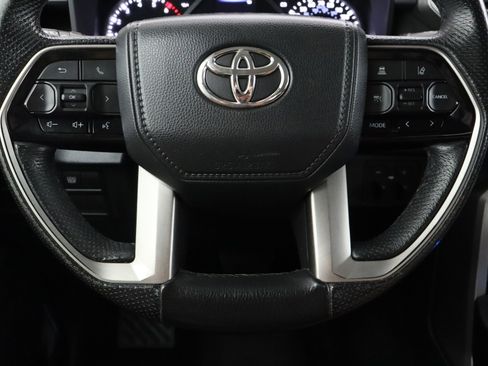 Used 2022 Toyota Tundra SR5 w/ SR5 Premium Package RWD image 24