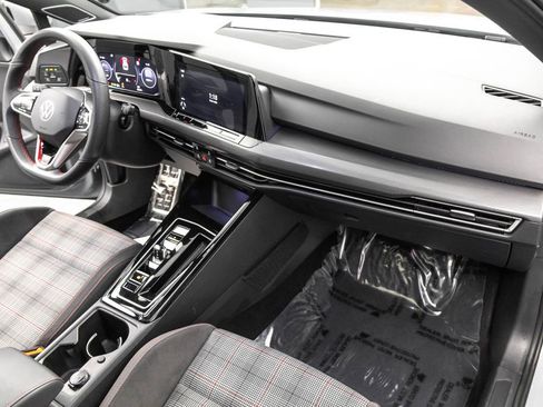 Certified 2024 Volkswagen GTI SE image 30