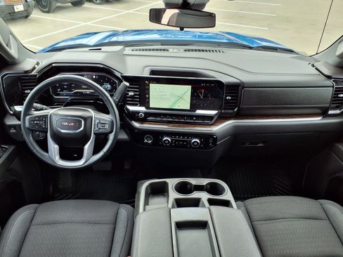 Used 2023 GMC Sierra 1500 Elevation RWD image 10