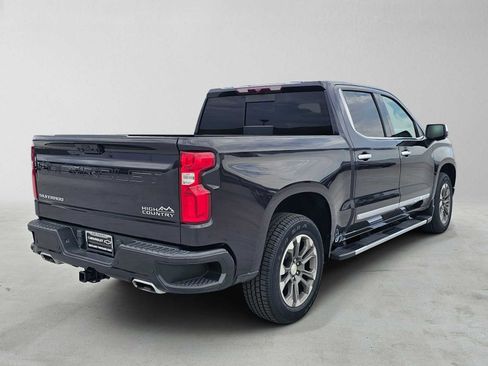 Used 2023 Chevrolet Silverado 1500 High Country AWD/4WD image 3