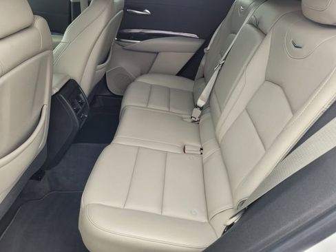 Used 2023 Cadillac XT4 Luxury w/ Cold Weather Package FWD image 27