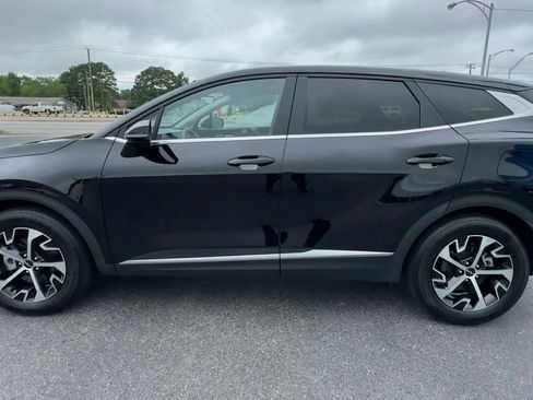 Used 2024 Kia Sportage EX FWD image 5