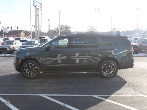 New 2026 Chevrolet Suburban RST w/ Advanced Technology Package image 5