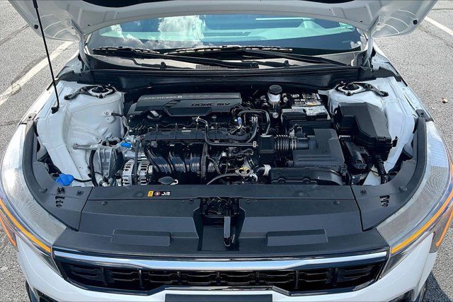 Certified 2025 Kia K4 GT-Line w/ GT-Line Premium Package FWD image 29