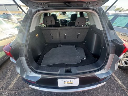 Used 2025 Chevrolet TrailBlazer LT image 29
