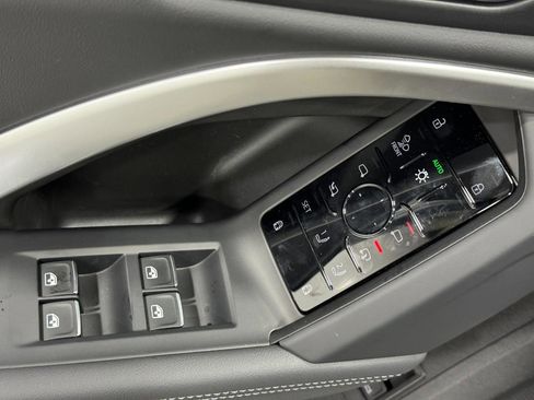 New 2025 Audi Q5 Premium Plus image 24