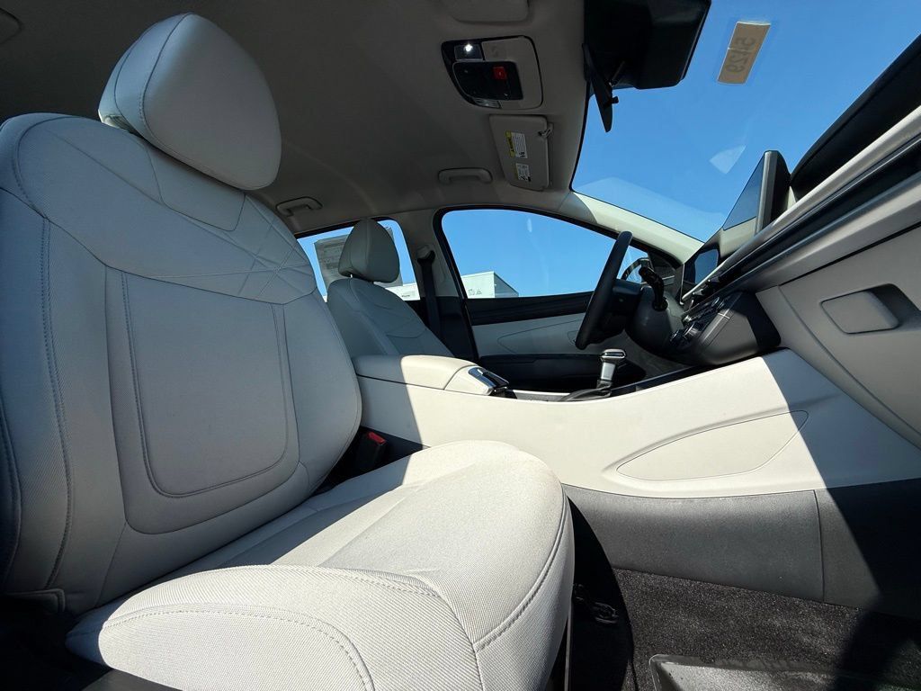New 2025 Hyundai Tucson SE FWD image 22