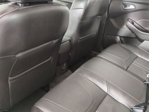 Used 2014 Ford Focus SE w/ Equipment Group 201A image 18