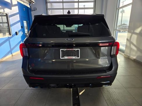 New 2026 Ford Explorer ST-Line w/ ST-Line Street Pack image 7