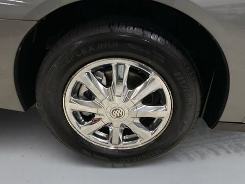 Used 2007 Buick LaCrosse CX w/ Chrome Enhancement Package FWD image 19