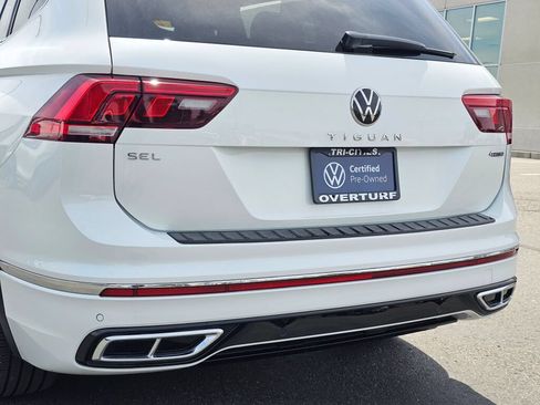 Certified 2024 Volkswagen Tiguan SEL R-Line AWD/4WD image 7
