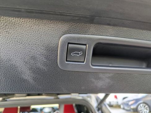 Used 2022 Toyota Highlander XSE image 30