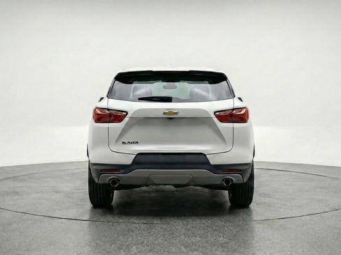 Used 2025 Chevrolet Blazer LT FWD image 7