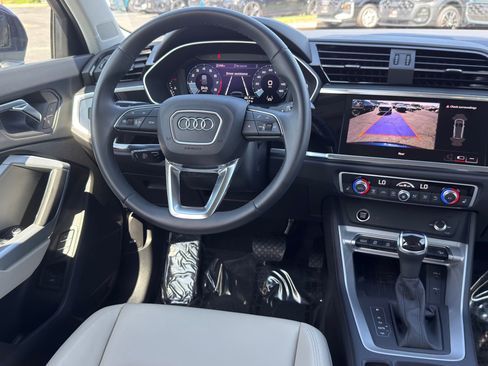 Used 2025 Audi Q3 2.0T Premium w/ Convenience Package AWD/4WD image 22