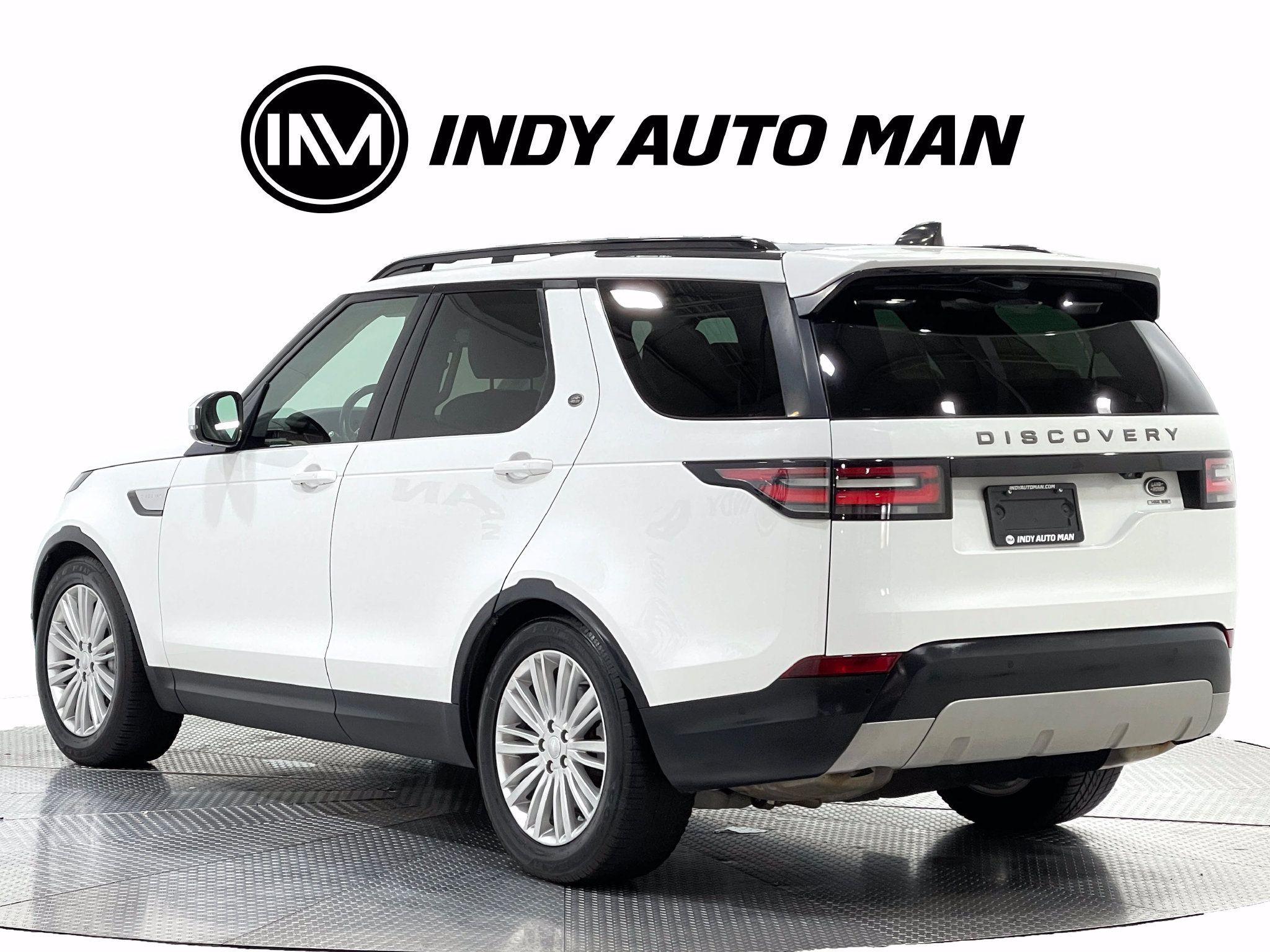 Used 2018 Land Rover Discovery HSE AWD/4WD image 6