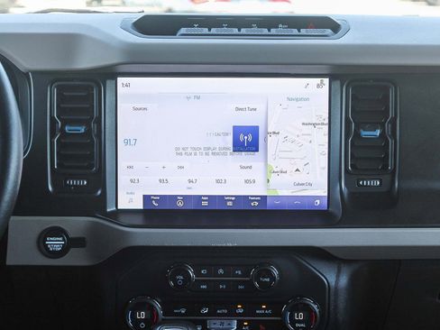 Used 2023 Ford Bronco Wildtrak image 14