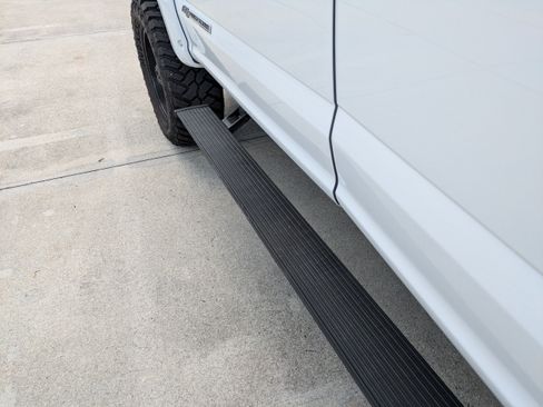 Used 2019 Ford F250 Lariat w/ Lariat Ultimate Package AWD/4WD image 15