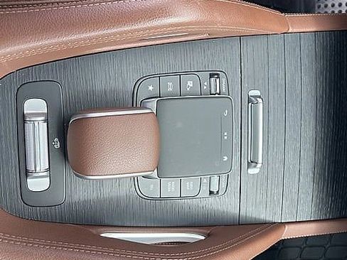 Used 2024 Mercedes-Benz GLS 450 4MATIC image 25