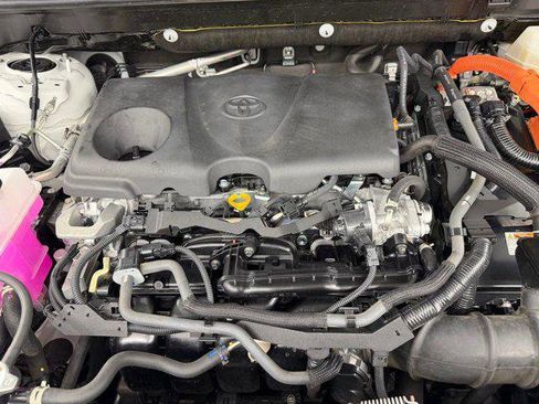 Certified 2025 Toyota RAV4 XLE w/ Convenience Package image 39