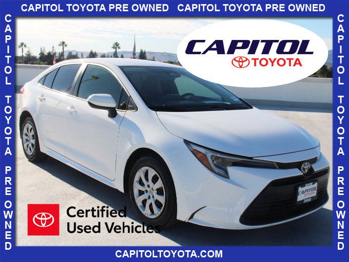 Certified 2025 Toyota Corolla LE w/ Convenience Package FWD image 1