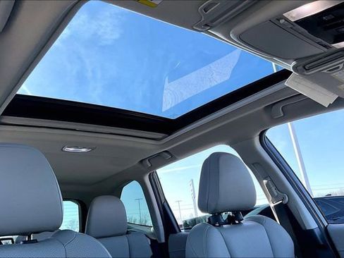 Used 2023 Subaru Forester Limited AWD/4WD image 27