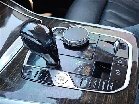 Used 2020 BMW X7 xDrive40i w/ Premium Package image 12