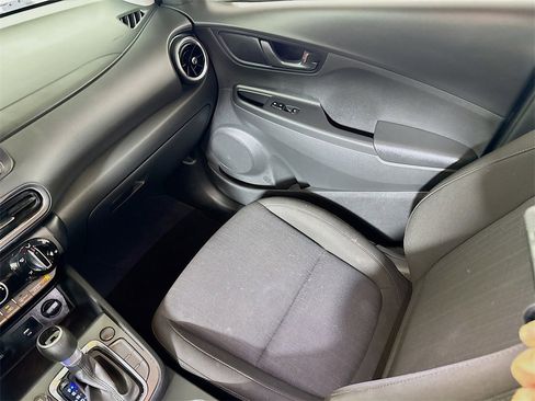 Used 2022 Hyundai Kona SEL w/ Cargo Package image 19