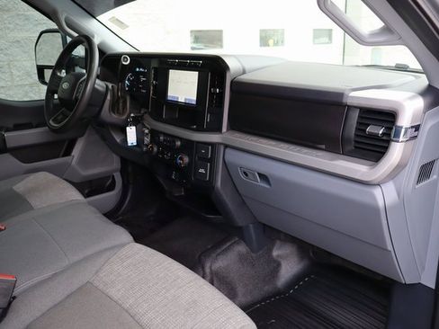 Used 2024 Ford F350 XLT w/ 360-Degree Camera Package image 32