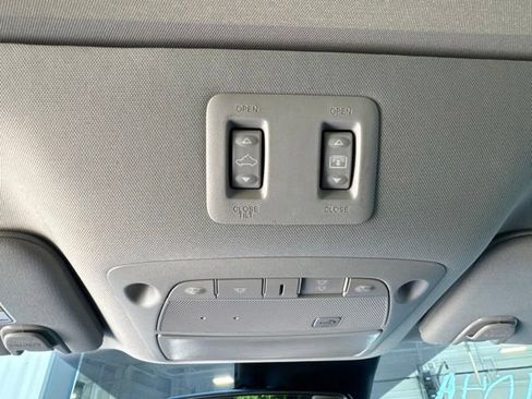 Used 2020 Nissan Murano Platinum FWD image 23