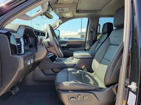 New 2025 GMC Sierra 3500 Denali w/ Denali Reserve Package image 23